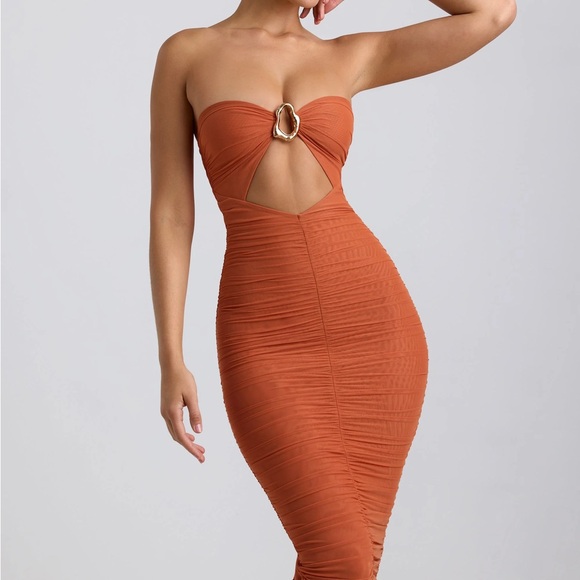 Oh Polly Bryanna Ruched Dress - Picture 6 of 6